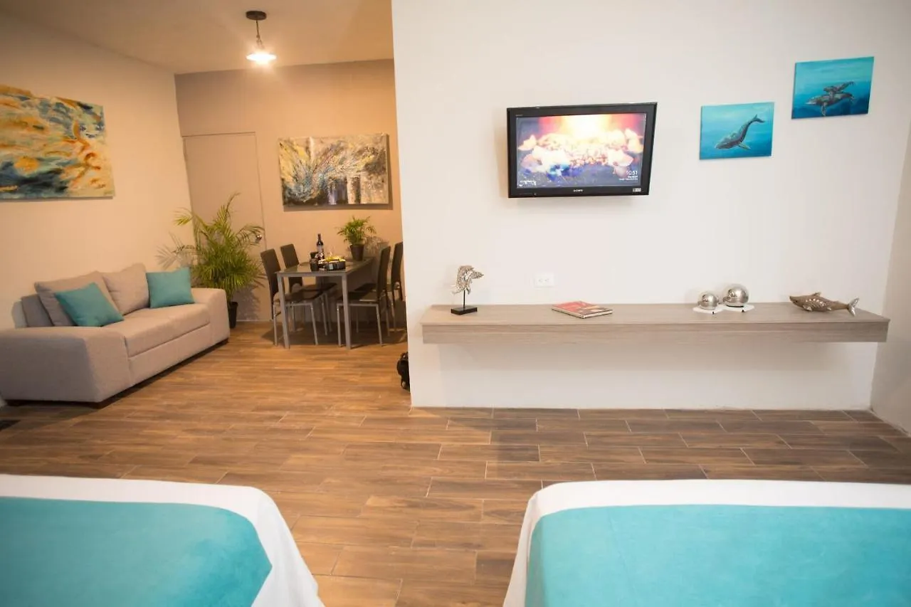 Suites And Art Cancun Mexico